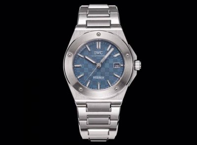Gh The year's flagship creation, the all-new IWC Ingenieur Automatic 40, makes i