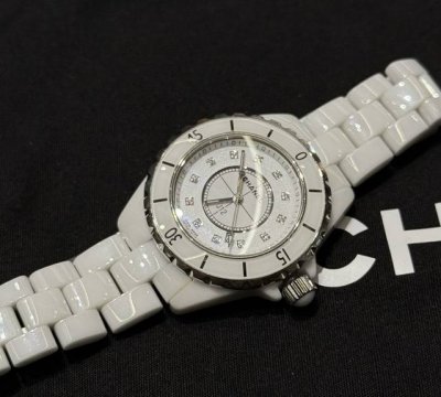 Chanel J12 ceramic watch exquisite and versatile white ceramic original diamond