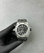 Brand: A Audemars Piguet Royal Oak Offshore : Series: 15703 Series Design: The