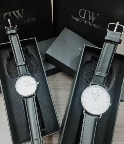 A beloved gift for your loved one Selling a pair of unisex Dw couple watches, 40
