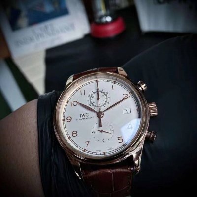 Iwc Portuguese Chronograph Men's Watch! Featuring A Top-Tier Quartz Movement, A