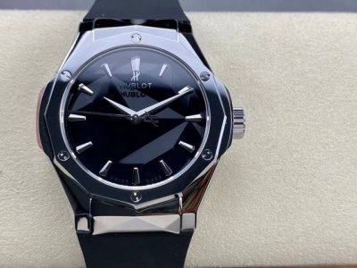 Hb factory p has arrived! Hublot's second-generation Classic Fusion watch, with Hb factory p has arrived! Hublot's second-generation Classic Fusion watch, with