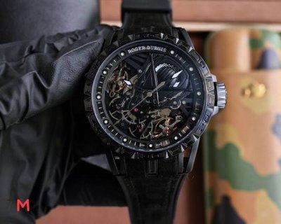 Black Gold + 20 Roger Dubuis Automatic Movement, Case: 46mm, Sapphire Crystal Ca