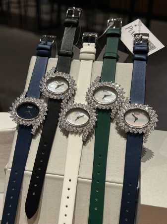 Piaget's new high jewelry collection, 18K white gold and rose gold, set with ap - Click Image to Close