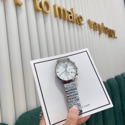 Armani men's watch... 40mm diameter quartz movement, stainless steel strap, in