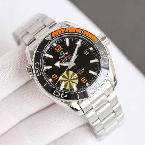 tape, steel tape Tvs Omega Ocean Universe 600m diving watch is equipped with th