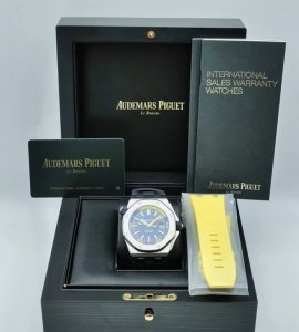 Audemars Piguet Offshore 15710St Blue Dial This Royal Oak Offshore Diver featur Audemars Piguet Offshore 15710St Blue Dial This Royal Oak Offshore Diver featur