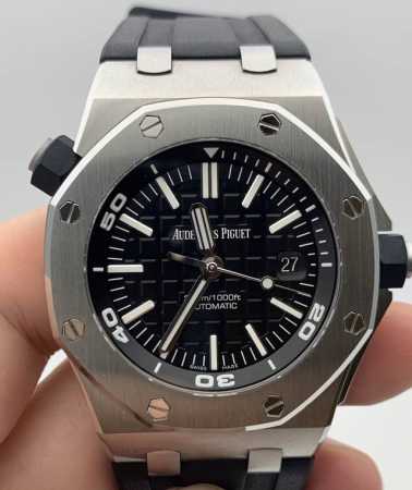 Among Audemars Piguet Royal Oak models, the "easiest" to acquire is the - 15703S - Click Image to Close