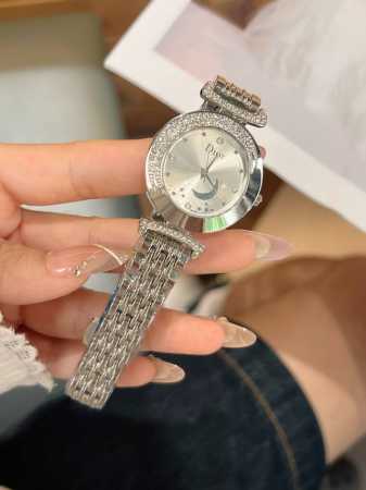 Dior's latest fashion watch, simple and stylish, exquisite and elegant. Scratch- - Click Image to Close