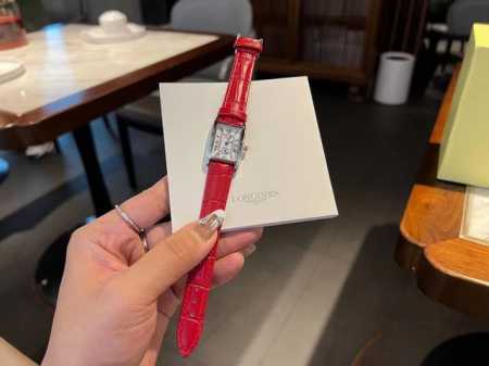 Lin Chi-ling's favorite Longines mini square watch. Longines - Delicate two-and- - Click Image to Close