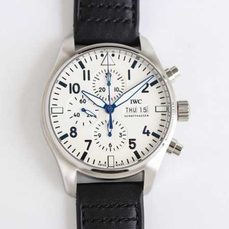 Iwc IWC 43Mm Quick-Release Strap Pilot Series Iw378003. 1. The watch features hi - Click Image to Close