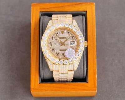Rolex - The latest watch for the wealthy. Super Rolex. Superior diamond-set craf