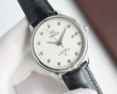 Gold and white at the same price, steel strap +50 Brand: Omega three-hand new pr
