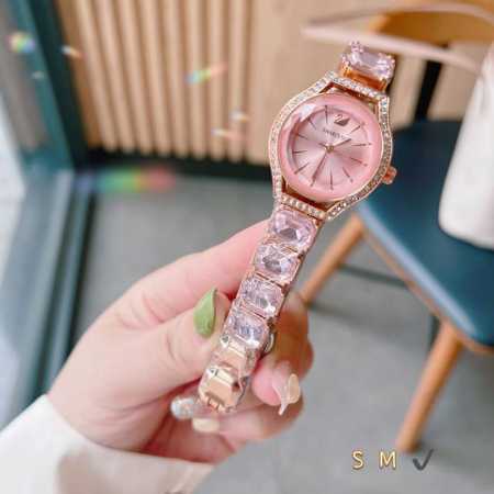 Swarovski women's watch, dazzling! This square Swarovski women's watch with a la - Click Image to Close