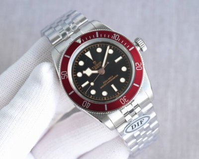 Dif Factory has recently launched the new Tudor D9 Tudor Black Bay III Little Re