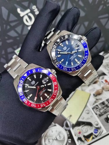 TAG Heuer Aquaracer Gmt. Greenwich mechanical watch, 43mm diameter, equipped wi