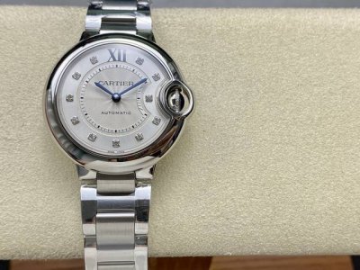 Factory quick-release connector version of Cartier Blue Balloon 33mm mechanical