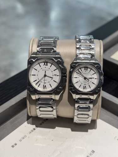 Platinum 490 Men's 36mm. Women's 30mm. Gucci new watch III New G-Flat Savage st