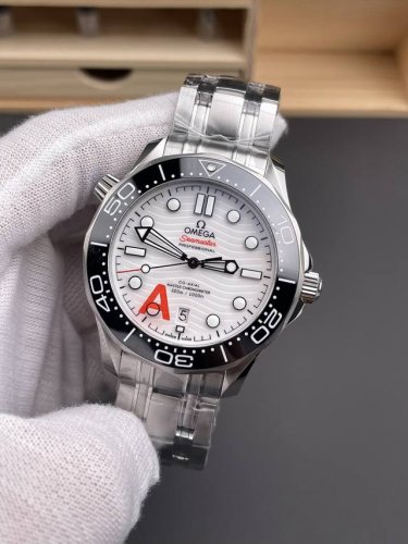 Vs Seahorse White V4 Version 42Mm8800 Machine DDD