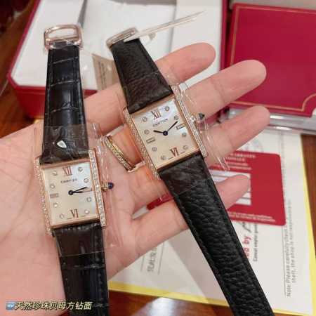 Real shot of the New Cartier Tank Solo square watch. The new design breaks the t - Click Image to Close