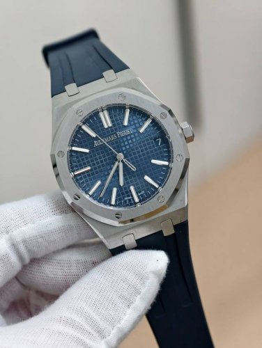 Ddf New Ap Royal Oak 15510 with blue dial, excellent radial pattern color, equip