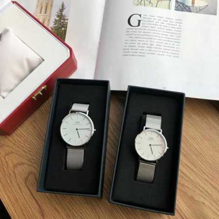 Dw's New Minimalist And Fashionable Watch, With A Modern Dial Design, Combines T - Click Image to Close