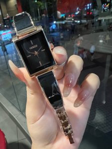 Rose Gold Popular Gucci This Brand Is A Model Of Minimalism. Its Biggest Feature