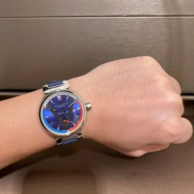 Real shots of Louis Vuitton, the perfect embodiment of luxury and exquisite wat