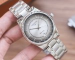 White, gold, steel strap 20 Men's favorite three-hand watch Latest: Longines' be
