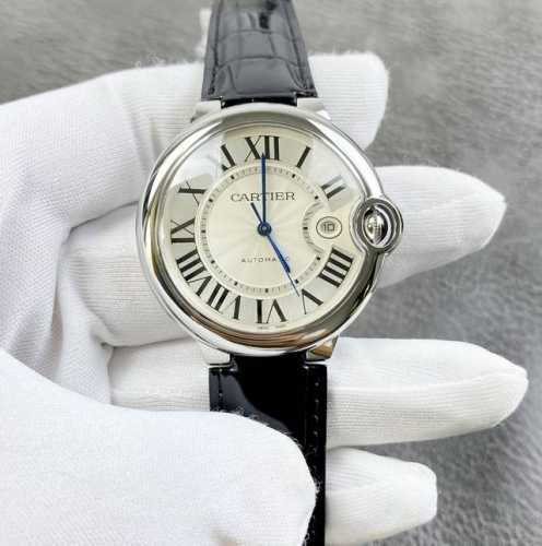 Cartier Blue Balloon 42mm Series! This alligator leather strap model exudes eleg