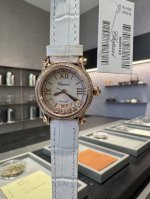 Chopard. One shell face Happy Five Diamonds, very exquisite and elegant. Watchin