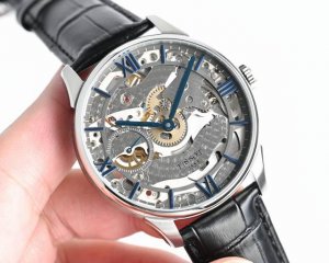 Cartier nail bracelet high-end custom version inlaid diamond craftsmanship V gol