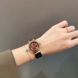 Lv Louis Vuitton Is Easy To Match, Very Fashionable, Very Good. Size: 33Mm, Thic