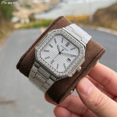 Patek Philippe Cubitus Full Diamond Version 5821 Series Patek Philippe's new Cub