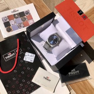 Latest model! Original Tissot T137 Prx series, adhering to the brand concept of