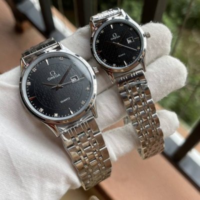 Platinum Omega couple's watch, imported quartz movement, mineral glass mirror,