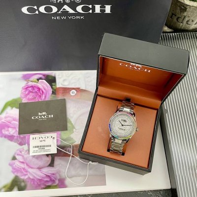 Original single-piece new mass-produced Christmas and New Year gift Coach Prest