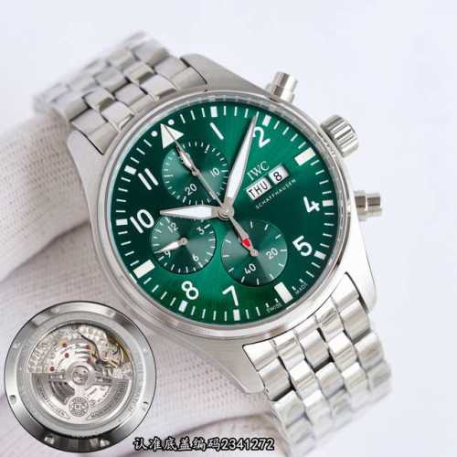 Iwc IWC Pilot's Watch IW377701 with a steel bracelet makes its grand debut. Exci