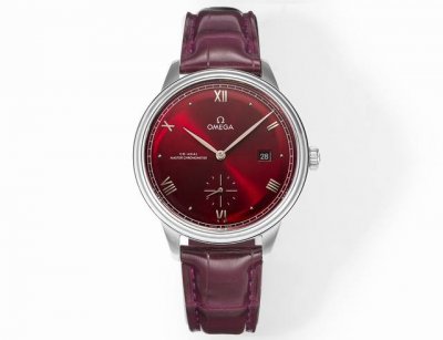 The third-generation Omega De Ville in white gold makes a grand debut! 1Tw's la