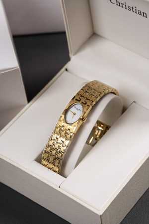 Diro Vintage Watch The Vintage Watch Brings Me A Surprise With Dior Houndstooth. - Click Image to Close