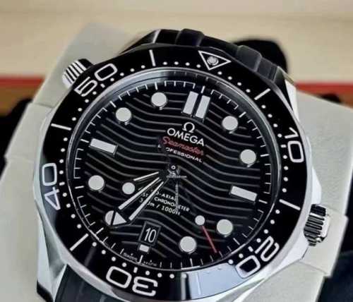 Omega Seamaster 300m Diving Watch, Automatic Mechanical Movement, Luminous Chron