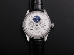 V9 Iwc IWC Portuguese Perpetual Calendar, the first IWC perpetual calendar watch