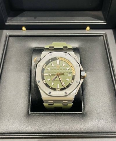 Brand: A Audemars Piguet Royal Oak Offshore : Series: 15703 Series Design: The