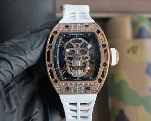 The latest upgraded version of the Richard Mille RM052 series skull watch featu