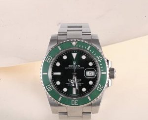 Rolex Submariner Series 116610Lv-0002 Green Submariner 2015 Second Generation C