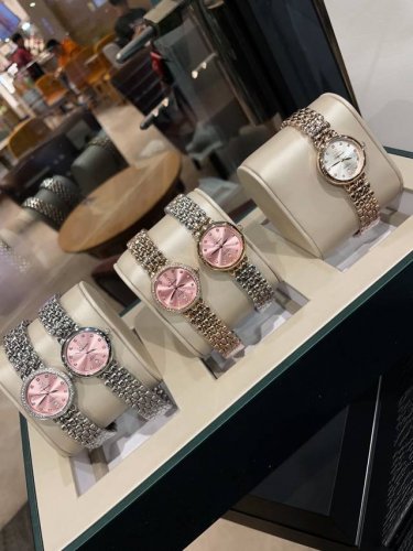 Pieces + 20 Diamonds + 30 Omega Simple And Elegant Women's Watch Imported Quartz
