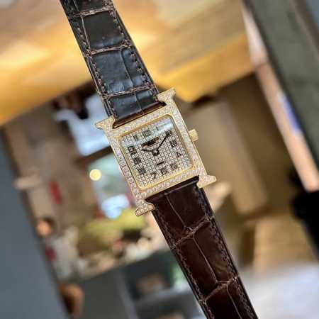 Herm - Click Image to Close