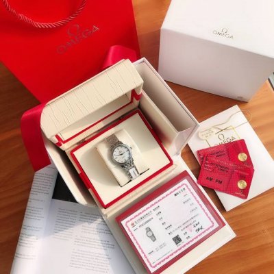 P New model exclusive first release! One watch, three codes, bottom cover, warra