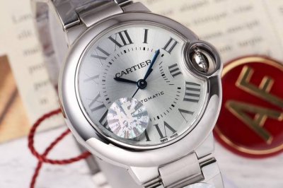 Af Cartier 33mm Blue Balloon watch case diameter 33mm, identical to the original