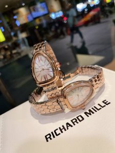 White Gold Diamond 20 Look for high quality During the Basel International Watch